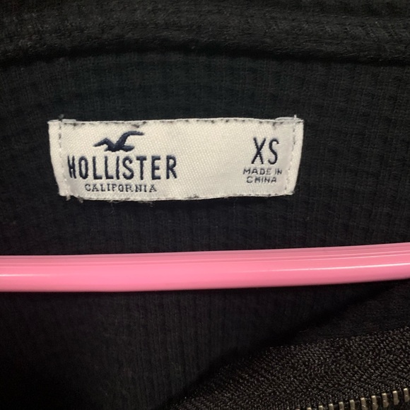 HOLLISTER ZIP UP CREWNECK - Picture 3 of 3